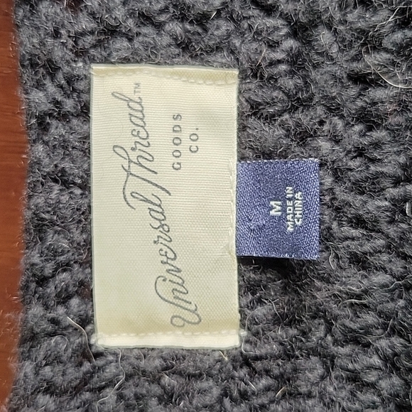 UNIVERSITY THREADS Black Loop Crochet Jacket‎ Medium - Picture 7 of 7